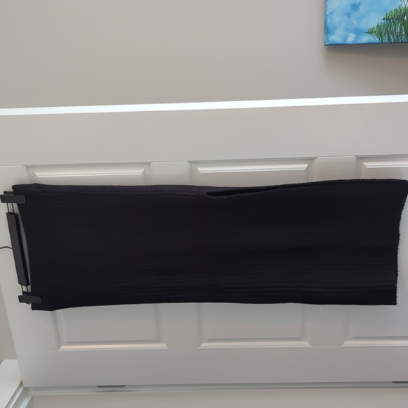 American Eagle Black Sweater Skirt - Picture 3 of 5